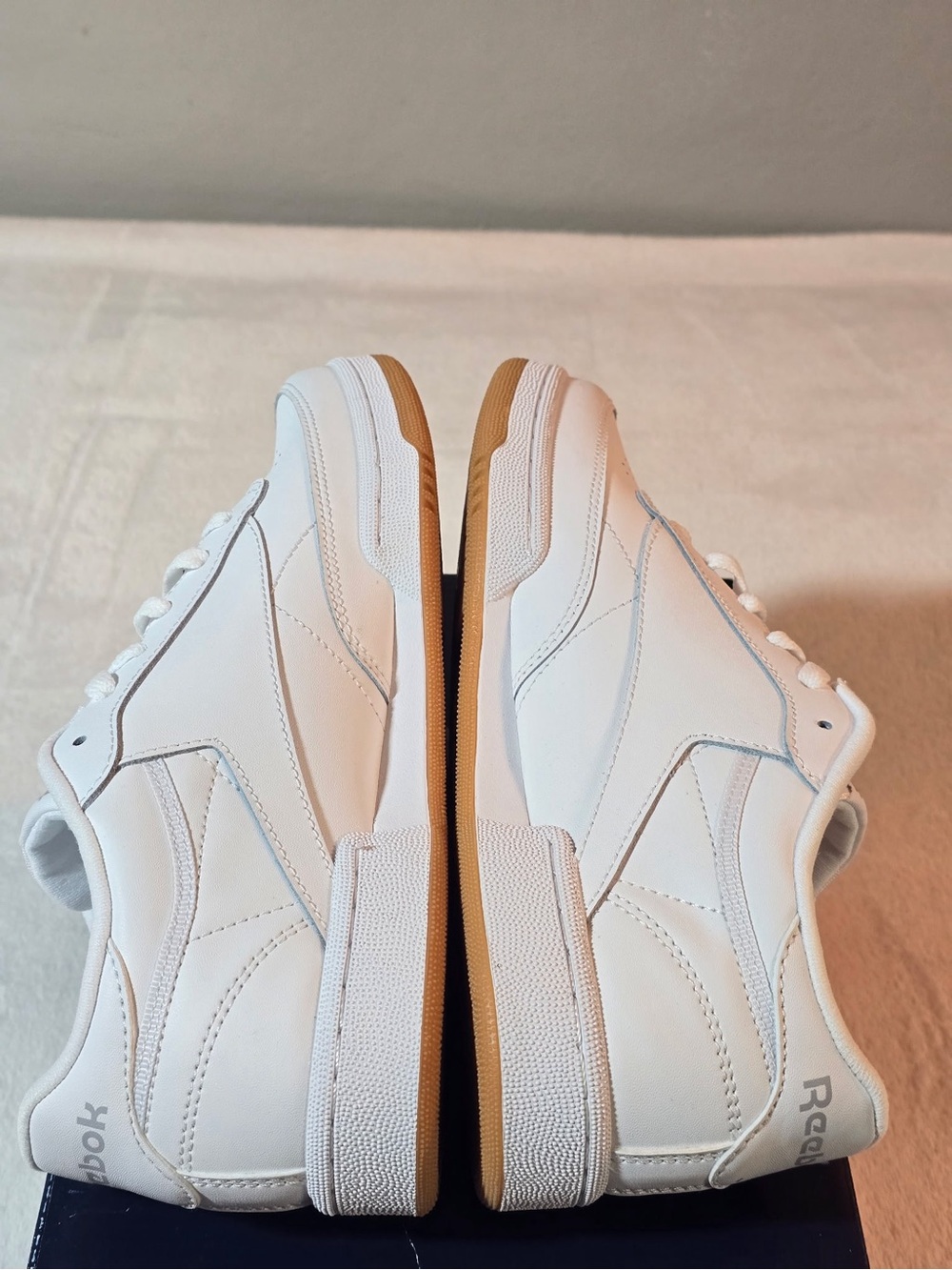 ☀️Summer Sale☀️Reebok Club C Low-Top Sneakers in White with Gum Sole NIB Men’s 7 - Picture 5 of 7